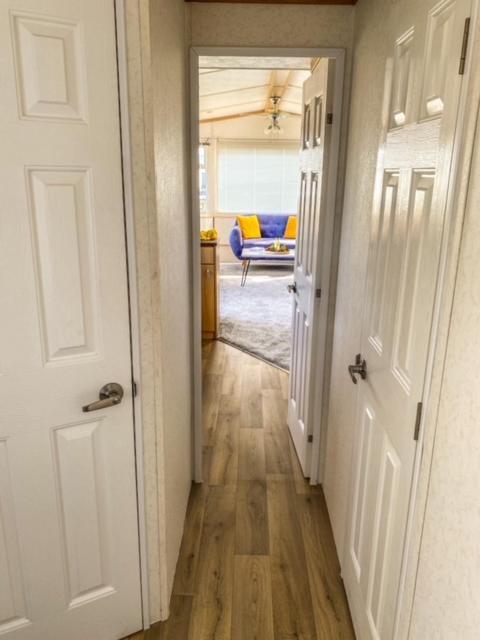 The Hygge Retreat At 7 Lakes Country Park, Lincolnshire Villa Crowle  Exterior photo