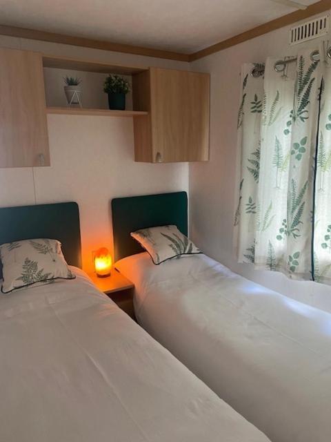 The Hygge Retreat At 7 Lakes Country Park, Lincolnshire Villa Crowle  Exterior photo